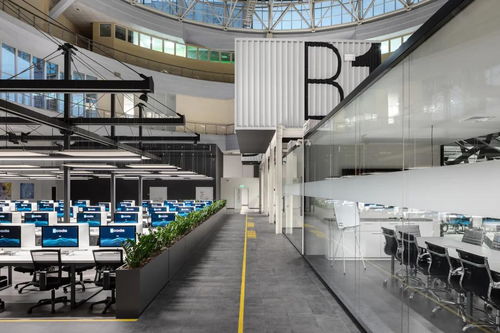 集裝箱學校 城市美學下的工業藝術品